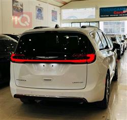 Chrysler Pacifica